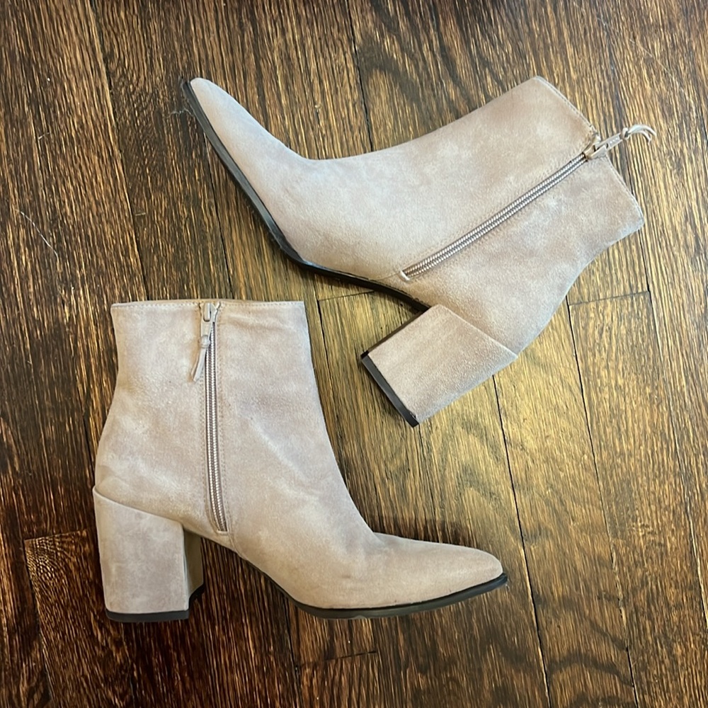 Suede Stuart Weitzman Ankle Boots - Pointed Toe